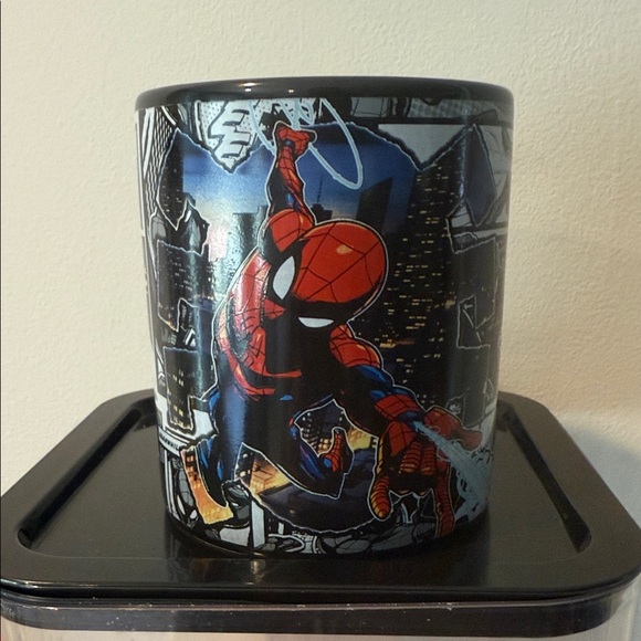 NWOT Spider-man comic mug - Picture 2 of 3